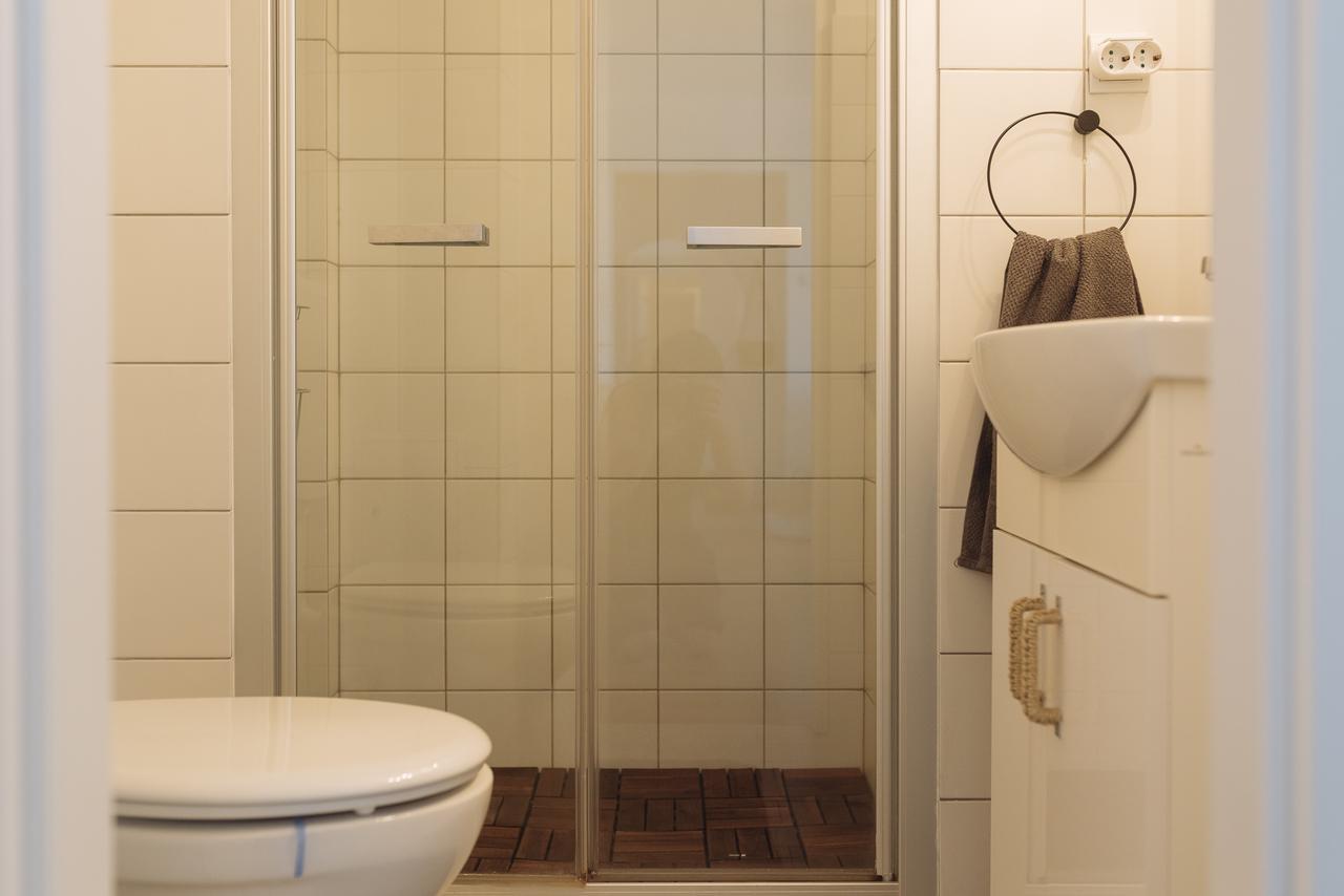 Old Town - City Center Apartment Bukares Bagian luar foto