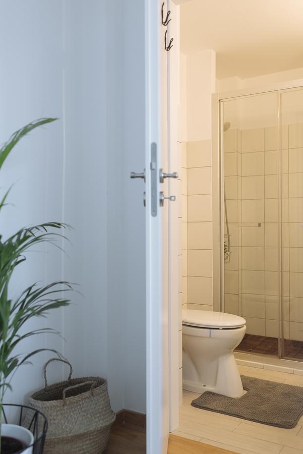 Old Town - City Center Apartment Bukares Bagian luar foto