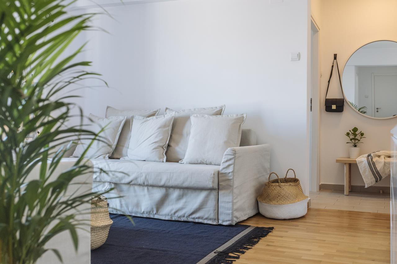 Old Town - City Center Apartment Bukares Bagian luar foto