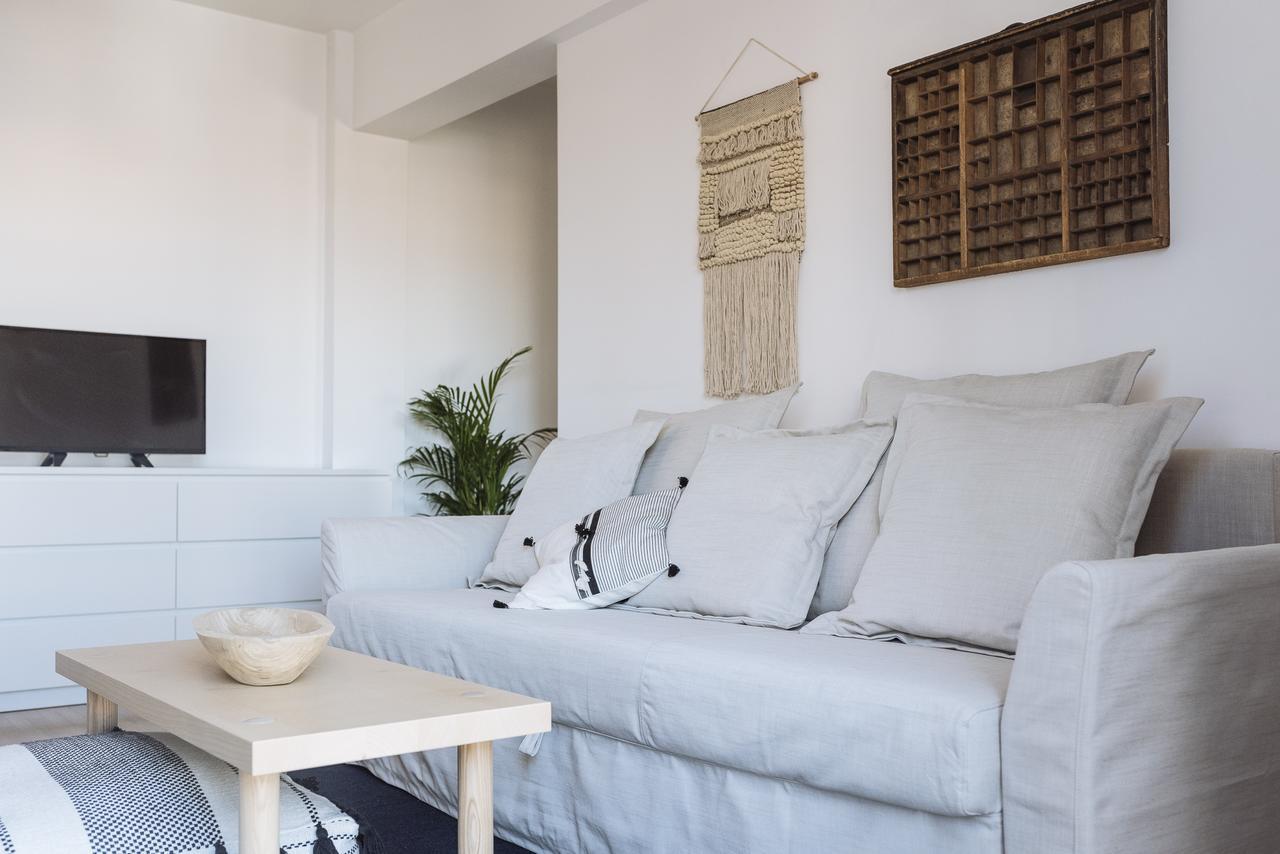 Old Town - City Center Apartment Bukares Bagian luar foto