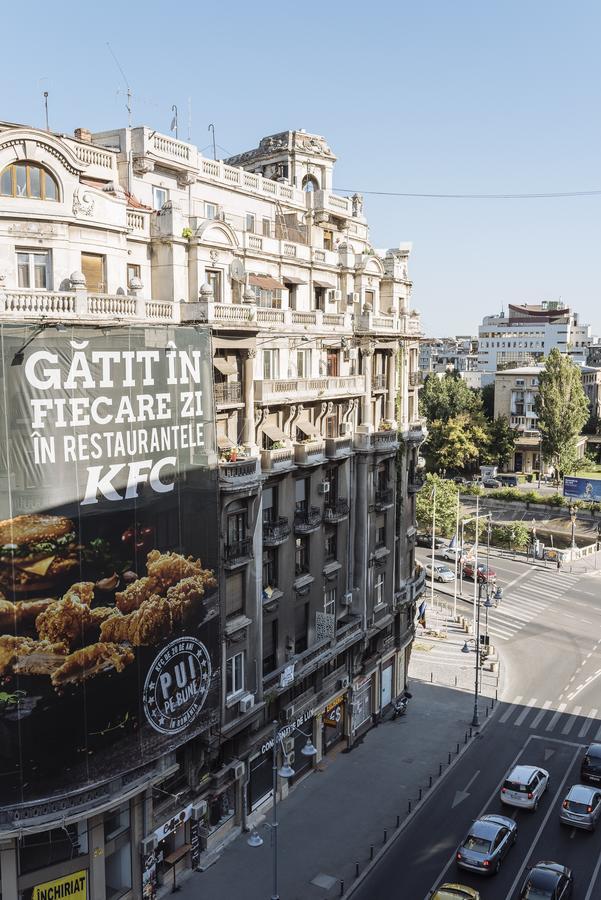 Old Town - City Center Apartment Bukares Bagian luar foto